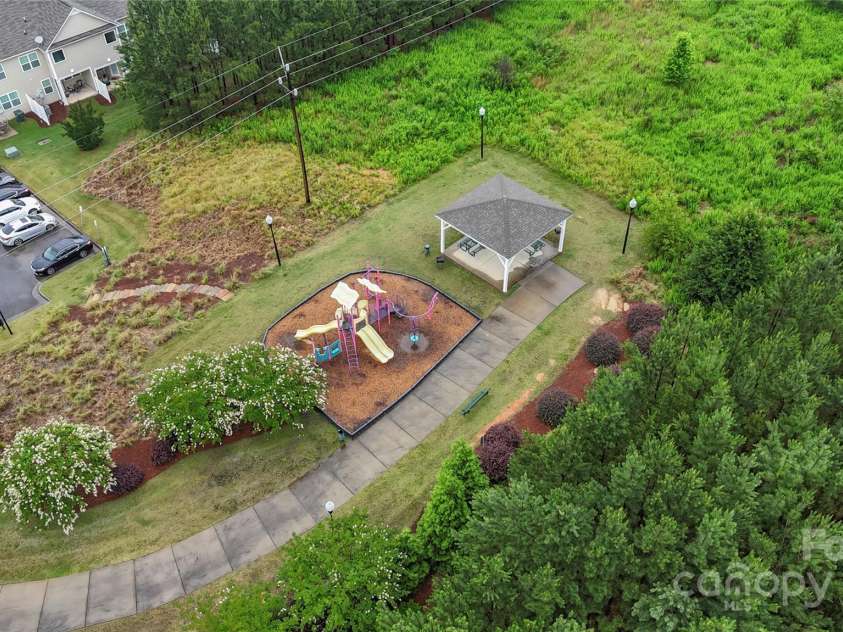3237 Yarmouth Lane, Gastonia, NC 28056.  MLS# CAR4267512, YatesRealty ID 23744. 