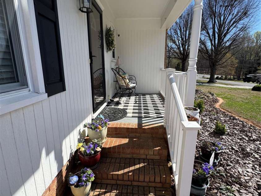 219 Catawba Drive, Salisbury, NC 28147.  MLS# CAR4364725, YatesRealty ID 23745. 