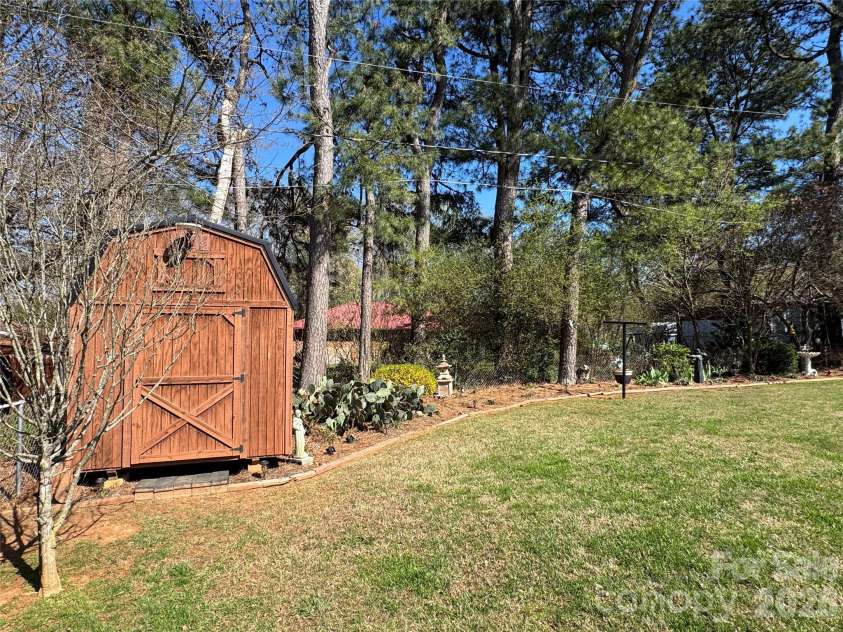 219 Catawba Drive, Salisbury, NC 28147.  MLS# CAR4364725, YatesRealty ID 23745. 