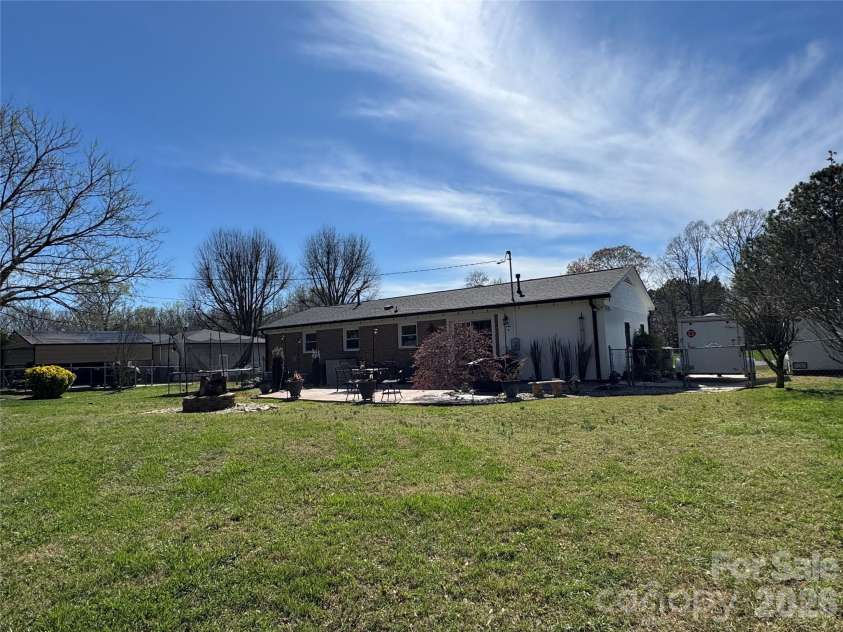 219 Catawba Drive, Salisbury, NC 28147.  MLS# CAR4364725, YatesRealty ID 23745. 