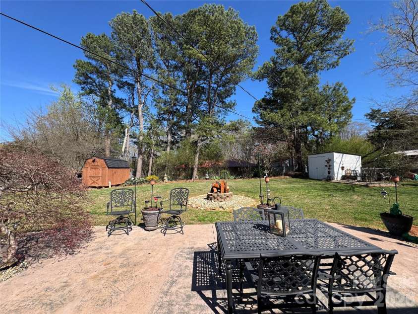 219 Catawba Drive, Salisbury, NC 28147.  MLS# CAR4364725, YatesRealty ID 23745. 