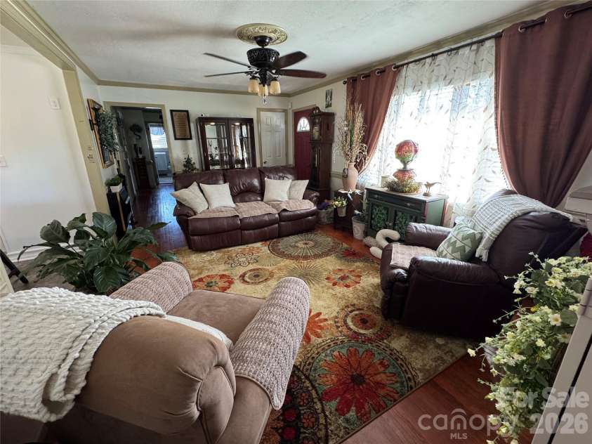 219 Catawba Drive, Salisbury, NC 28147.  MLS# CAR4364725, YatesRealty ID 23745. 