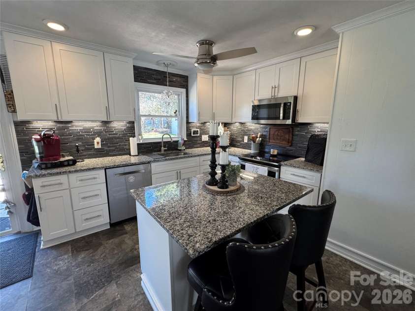 219 Catawba Drive, Salisbury, NC 28147.  MLS# CAR4364725, YatesRealty ID 23745. 