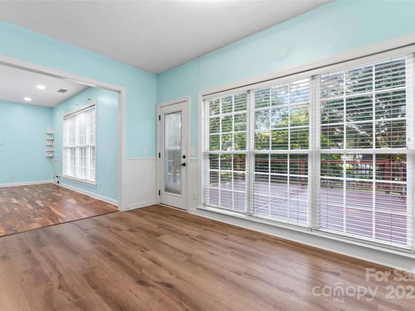 8000 Pelorus Lane, Charlotte, NC 28269.  MLS# CAR4274298, YatesRealty ID 23745. 