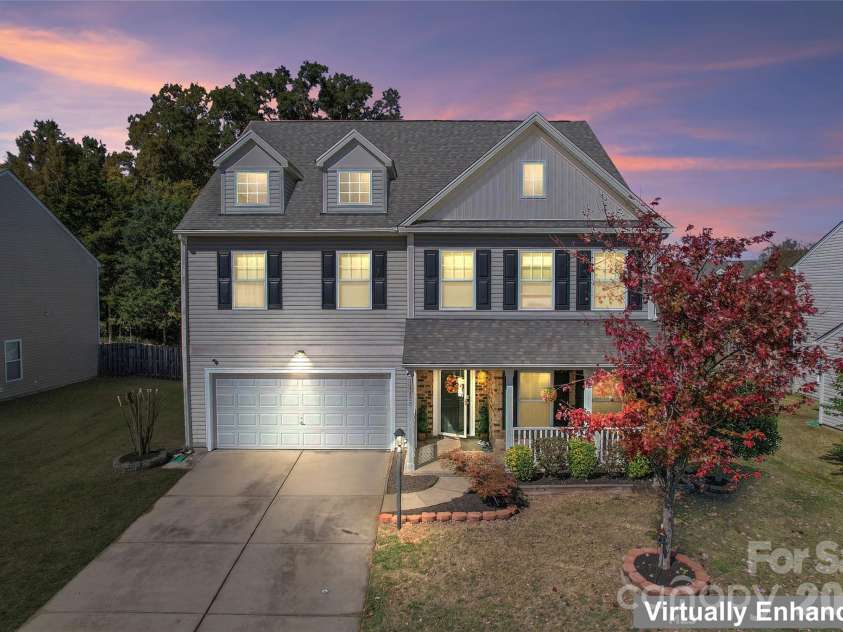 14422 Lake Crossing Drive, Charlotte, NC 28278.  MLS# CAR4313823, YatesRealty ID 23747. 