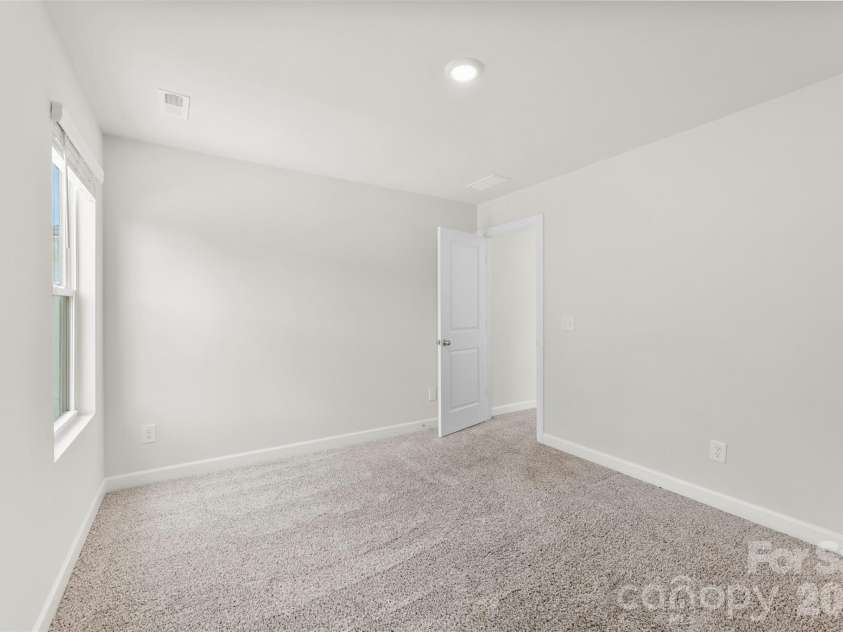 13112 Kenworth Road, Charlotte, NC 28278.  MLS# CAR4381350, YatesRealty ID 23748. 