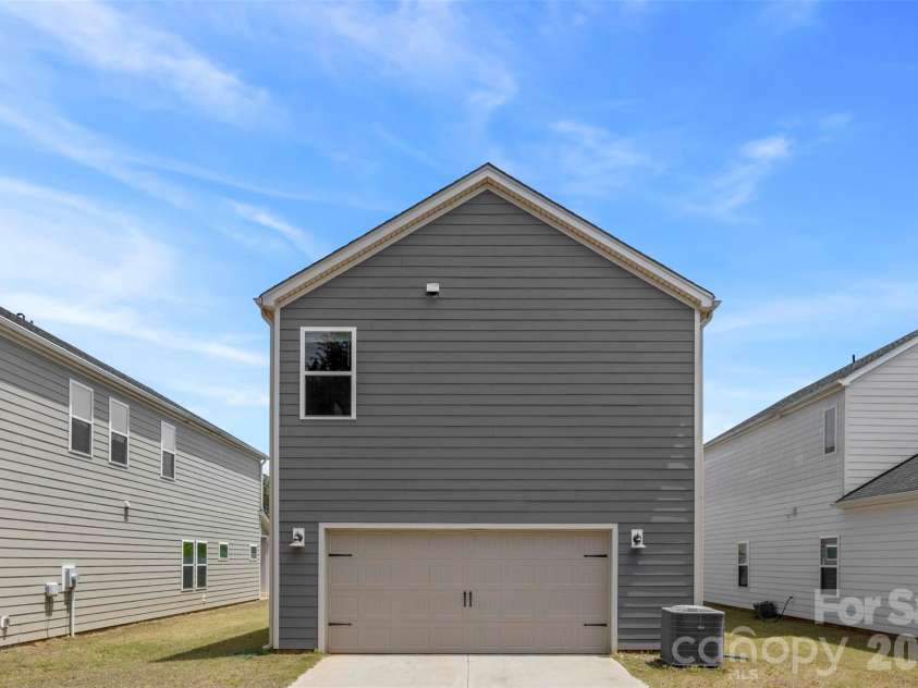 13112 Kenworth Road, Charlotte, NC 28278.  MLS# CAR4381350, YatesRealty ID 23748. 