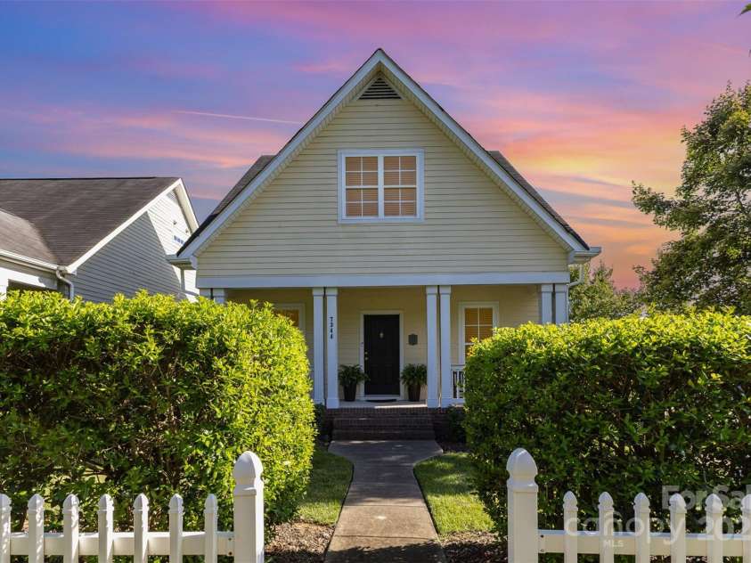 7344 Gilead Road, Huntersville, NC 28078.  MLS# CAR4270693, YatesRealty ID 23748. 