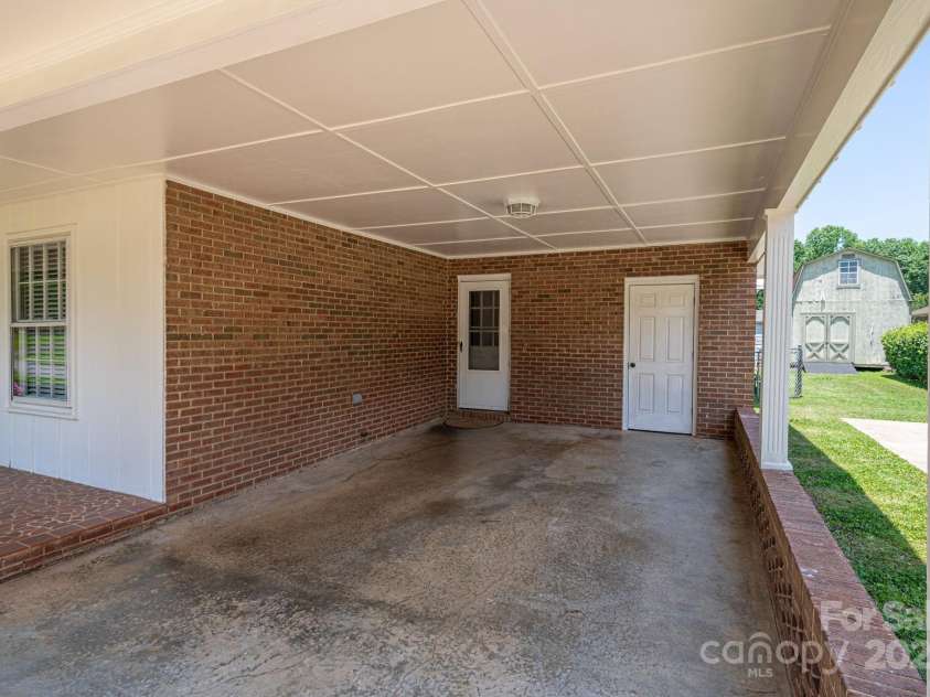 1613 Spangler Drive, Shelby, NC 28150.  MLS# CAR4268167, YatesRealty ID 23749. 