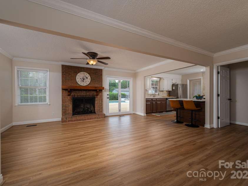 1613 Spangler Drive, Shelby, NC 28150.  MLS# CAR4268167, YatesRealty ID 23749. 