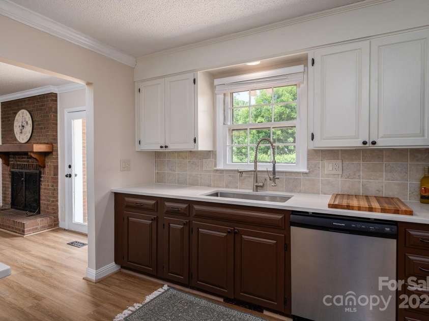 1613 Spangler Drive, Shelby, NC 28150.  MLS# CAR4268167, YatesRealty ID 23749. 