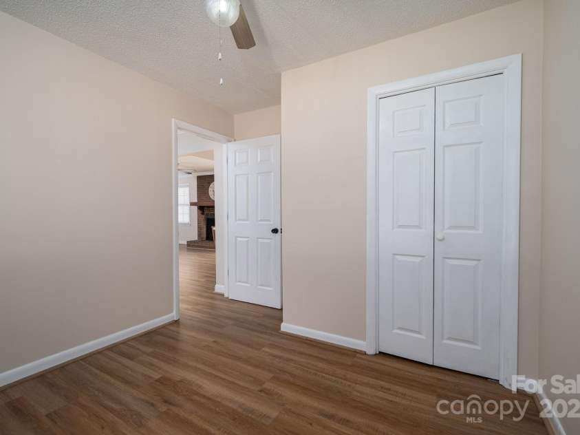 1613 Spangler Drive, Shelby, NC 28150.  MLS# CAR4268167, YatesRealty ID 23749. 