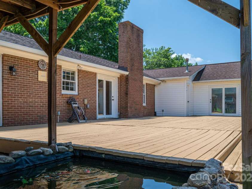 1613 Spangler Drive, Shelby, NC 28150.  MLS# CAR4268167, YatesRealty ID 23749. 