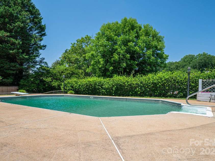 1613 Spangler Drive, Shelby, NC 28150.  MLS# CAR4268167, YatesRealty ID 23749. 