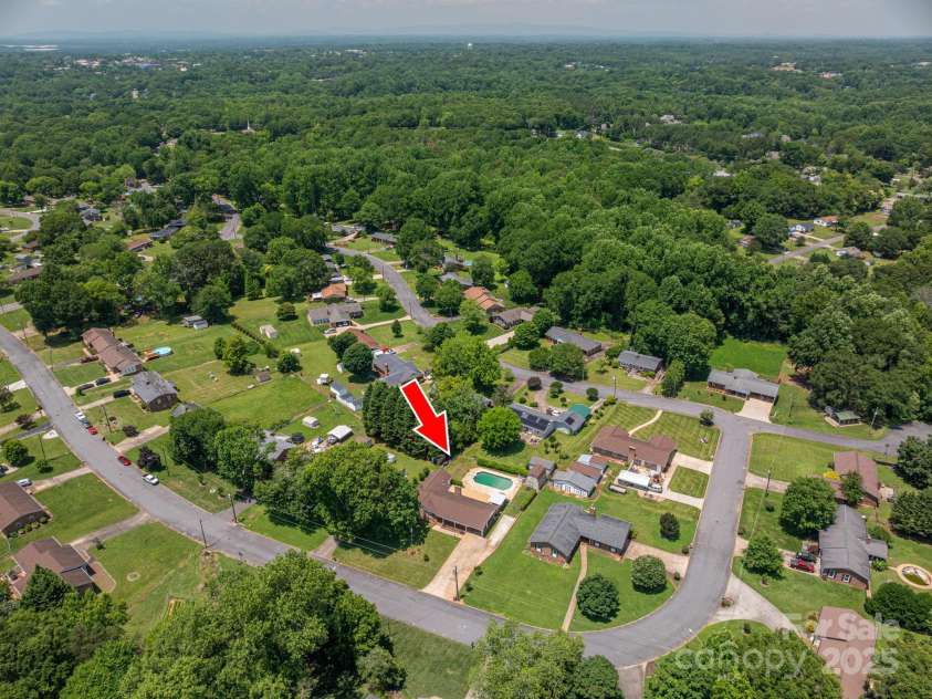 1613 Spangler Drive, Shelby, NC 28150.  MLS# CAR4268167, YatesRealty ID 23749. 