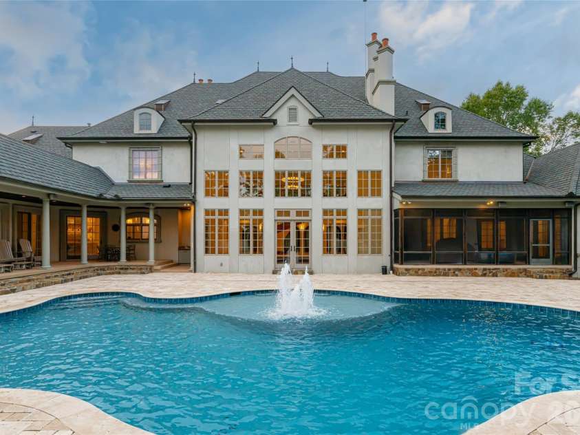 316 Braeside Court, Asheville, NC 28803.  MLS# CAR4381406, YatesRealty ID 23749. 