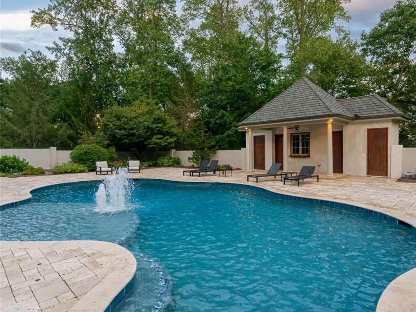 316 Braeside Court, Asheville, NC 28803.  MLS# CAR4381406, YatesRealty ID 23749. 