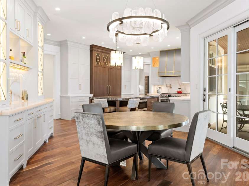 316 Braeside Court, Asheville, NC 28803.  MLS# CAR4381406, YatesRealty ID 23749. 