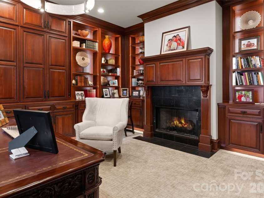 316 Braeside Court, Asheville, NC 28803.  MLS# CAR4381406, YatesRealty ID 23749. 