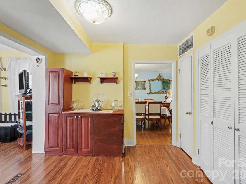 1287 Queensgate Street, Gastonia, NC 28054.  MLS# CAR4346094, YatesRealty ID 2375. 