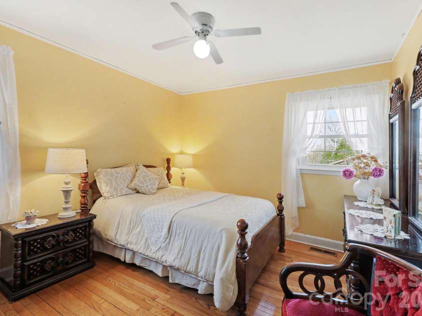 1287 Queensgate Street, Gastonia, NC 28054.  MLS# CAR4346094, YatesRealty ID 2375. 