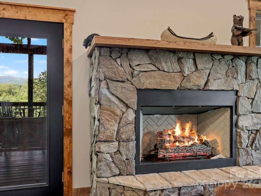 211 Wimbledon Court, Leicester, NC 28748.  MLS# CAR4282560, YatesRealty ID 2375. 