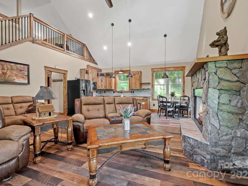 211 Wimbledon Court, Leicester, NC 28748.  MLS# CAR4282560, YatesRealty ID 2375. 