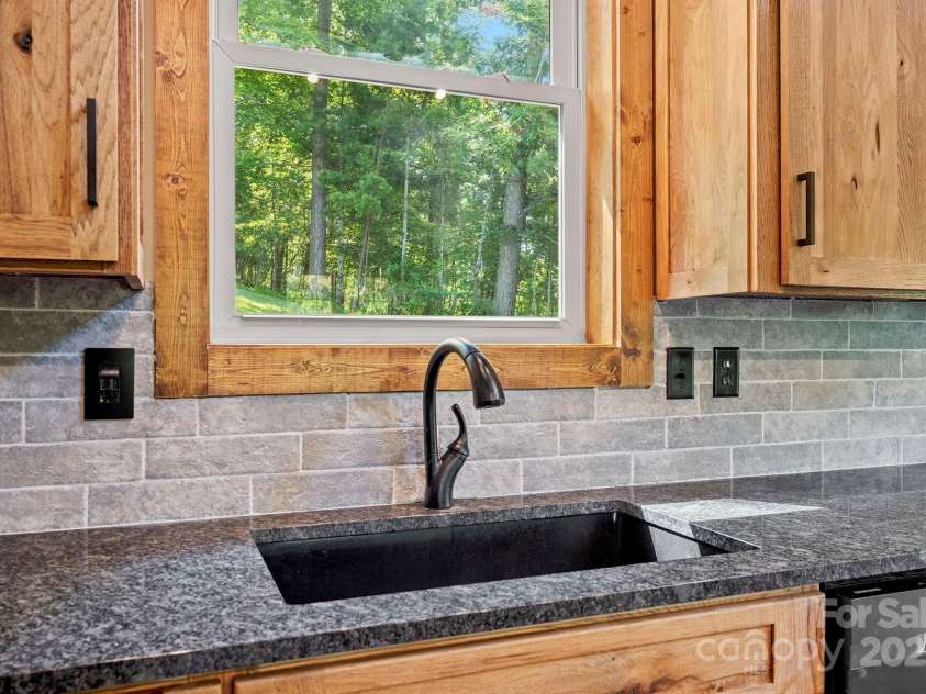 211 Wimbledon Court, Leicester, NC 28748.  MLS# CAR4282560, YatesRealty ID 2375. 