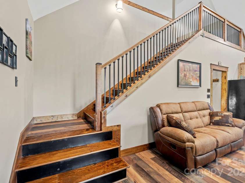 211 Wimbledon Court, Leicester, NC 28748.  MLS# CAR4282560, YatesRealty ID 2375. 