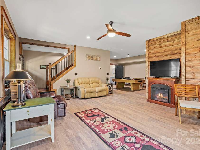 211 Wimbledon Court, Leicester, NC 28748.  MLS# CAR4282560, YatesRealty ID 2375. 