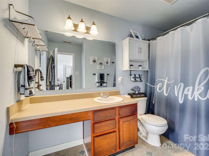 6523 Matlea Court, Charlotte, NC 28215.  MLS# CAR4222699, YatesRealty ID 2375. 