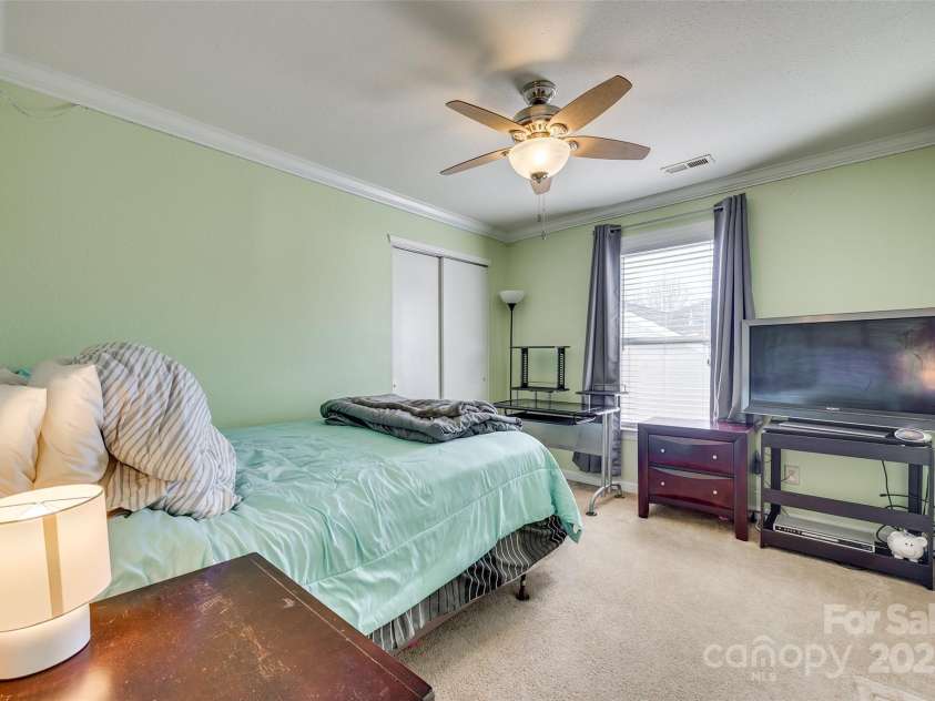 6523 Matlea Court, Charlotte, NC 28215.  MLS# CAR4222699, YatesRealty ID 2375. 