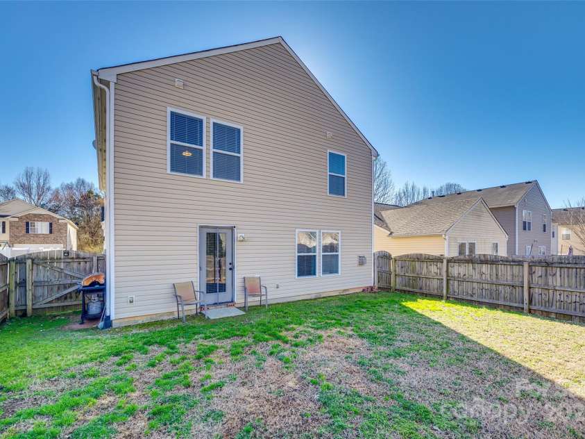 6523 Matlea Court, Charlotte, NC 28215.  MLS# CAR4222699, YatesRealty ID 2375. 