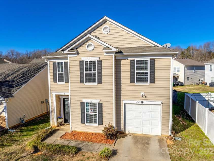 6523 Matlea Court, Charlotte, NC 28215.  MLS# CAR4222699, YatesRealty ID 2375. 