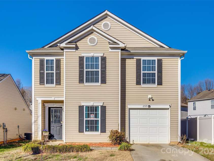 6523 Matlea Court, Charlotte, NC 28215.  MLS# CAR4222699, YatesRealty ID 2375. 