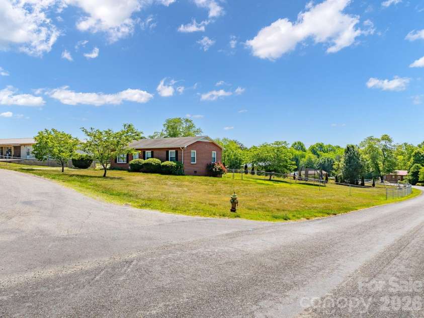 2101 LaMesa Court, Lenoir, NC 28645.  MLS# CAR4378886, YatesRealty ID 23751. 