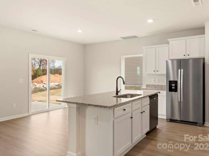 1041 Russell Drive, Winston Salem, NC 27127.  MLS# CAR4273519, YatesRealty ID 23752. 