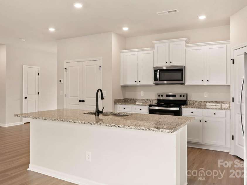 1048 Russell Drive, Winston Salem, NC 27127.  MLS# CAR4273525, YatesRealty ID 23753. 