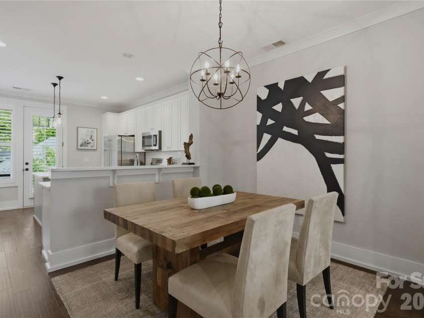 1636 Kenilworth Avenue, Charlotte, NC 28203.  MLS# CAR4391253, YatesRealty ID 23755. 