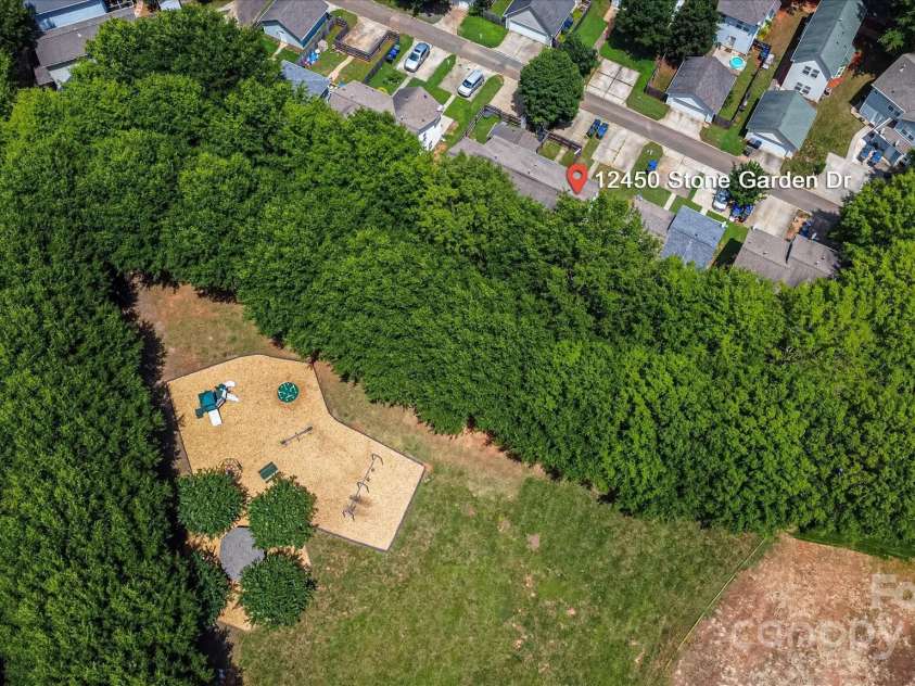 12450 Stone Garden Drive, Huntersville, NC 28078.  MLS# CAR4271336, YatesRealty ID 23756. 