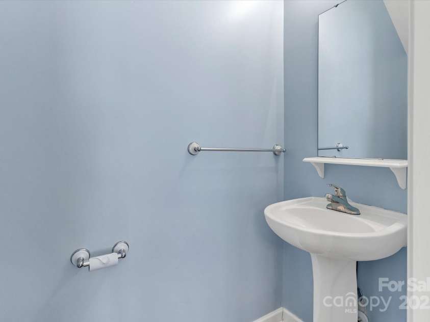 12450 Stone Garden Drive, Huntersville, NC 28078.  MLS# CAR4271336, YatesRealty ID 23756. 