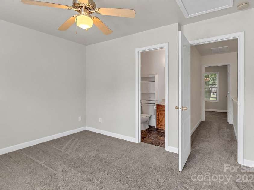 12450 Stone Garden Drive, Huntersville, NC 28078.  MLS# CAR4271336, YatesRealty ID 23756. 