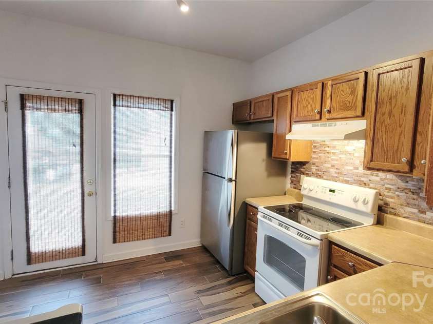 12450 Stone Garden Drive, Huntersville, NC 28078.  MLS# CAR4271336, YatesRealty ID 23756. 