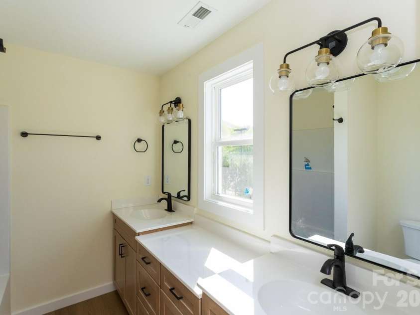 39 Terry Estates Drive, Black Mountain, NC 28711.  MLS# CAR4372396, YatesRealty ID 23756. Master Bath Double  Vanity