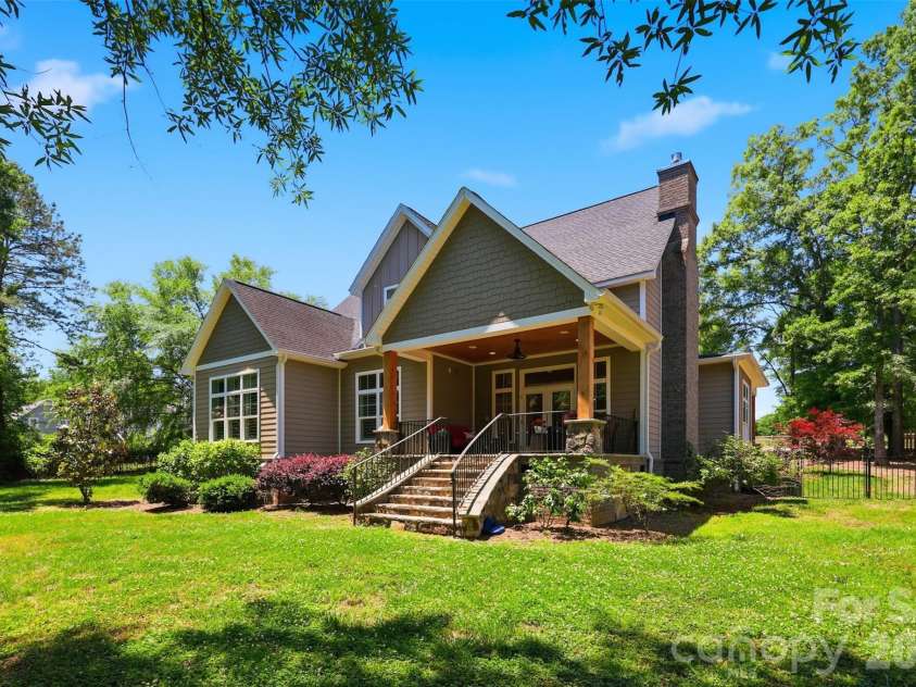1595 Mary Ellen Drive, Fort Mill, SC 29708.  MLS# CAR4380755, YatesRealty ID 23758. 