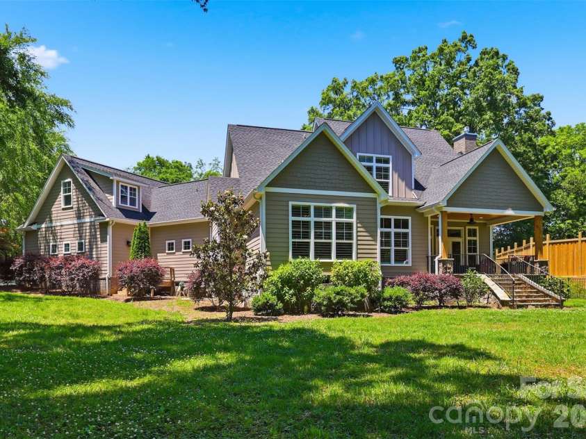 1595 Mary Ellen Drive, Fort Mill, SC 29708.  MLS# CAR4380755, YatesRealty ID 23758. 