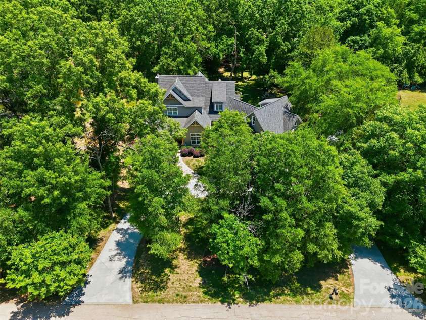 1595 Mary Ellen Drive, Fort Mill, SC 29708.  MLS# CAR4380755, YatesRealty ID 23758. 