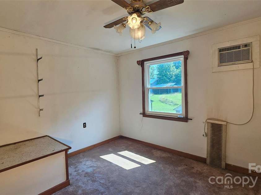 11056 US Highway 52 Highway, Wadesboro, NC 28170.  MLS# CAR4274105, YatesRealty ID 23759. Bedroom 3