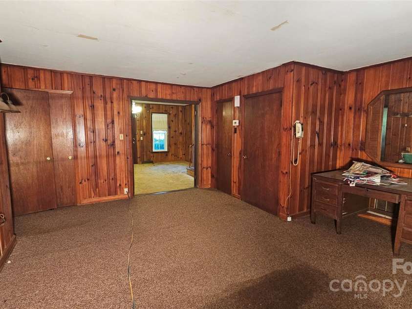 11056 US Highway 52 Highway, Wadesboro, NC 28170.  MLS# CAR4274105, YatesRealty ID 23759. Loft adjacent to Den