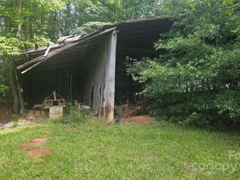 11056 US Highway 52 Highway, Wadesboro, NC 28170.  MLS# CAR4274105, YatesRealty ID 23759. Shed